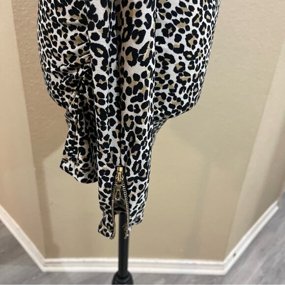 Ann Taylor ruched sides animal print top xs - Picture 4 of 8